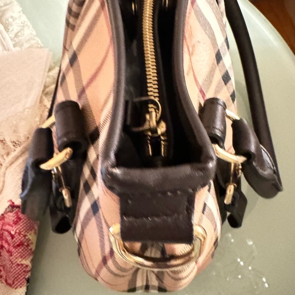 Authentic Burberry Nova Check 2 way shoulder crossbody bag NWOT - Picture 10 of 16